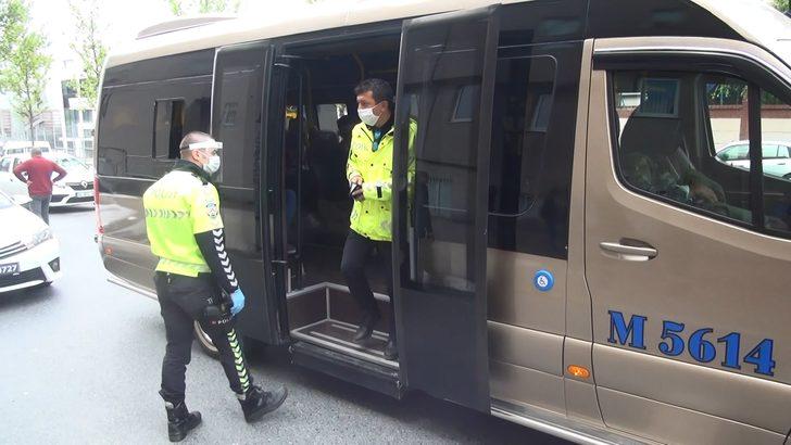 Esenyurt'ta 2. kez durdurulan minibüsten 32 yolcu çıktı G3