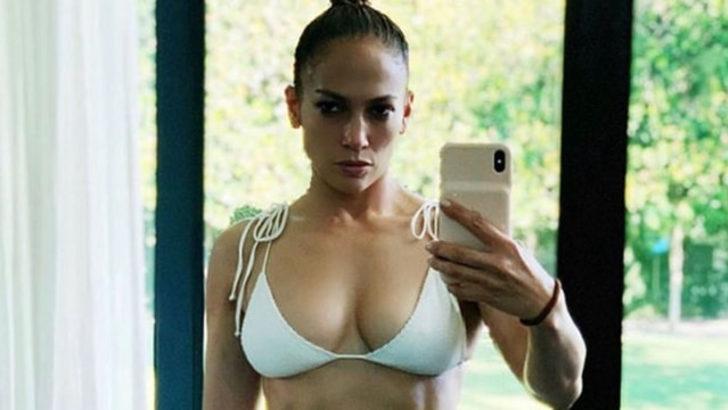 Jennifer Lopez’in selfie'sindeki detay hayranlarını korkuttu G2