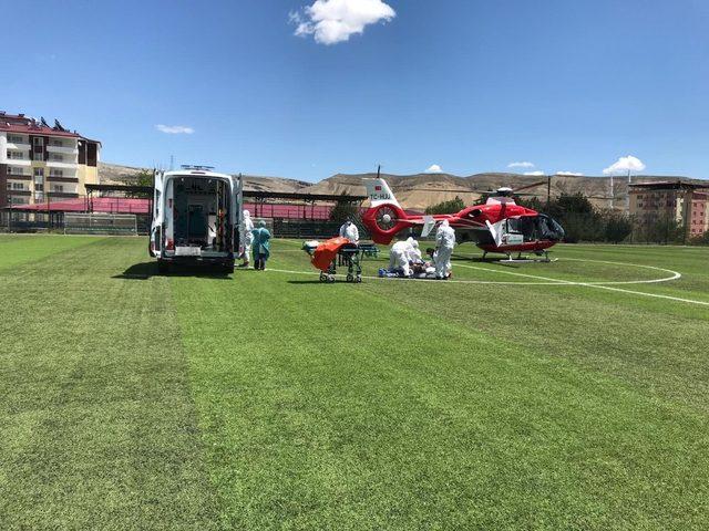 Solunum sıkıntısı çeken hastaya ambulans helikopter