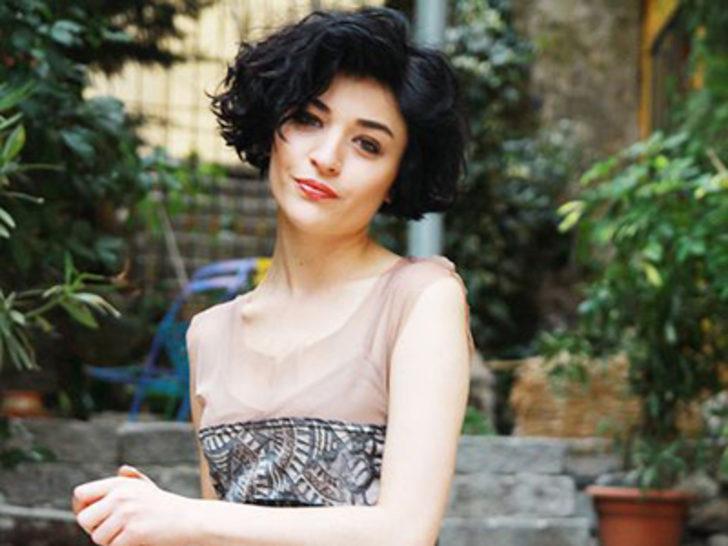 Gonca Vuslareri yüzük takma töreni yaptı G1