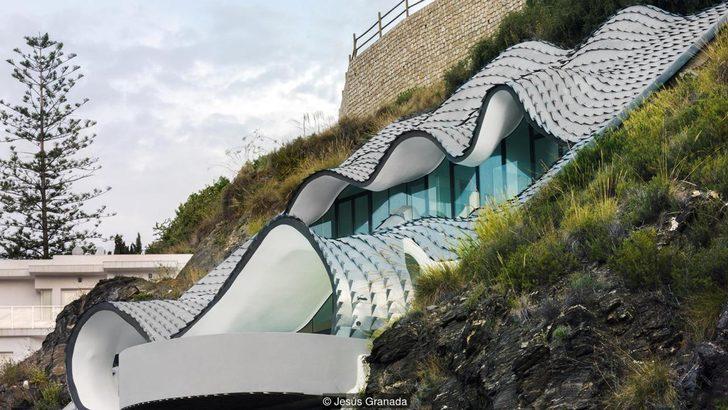 Uçurumdaki Ev, İspanya