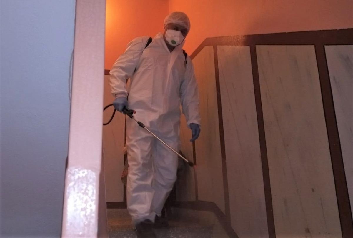 Turgutlu&rsquo;da karantinadaki binalar dezenfekte ediliyor