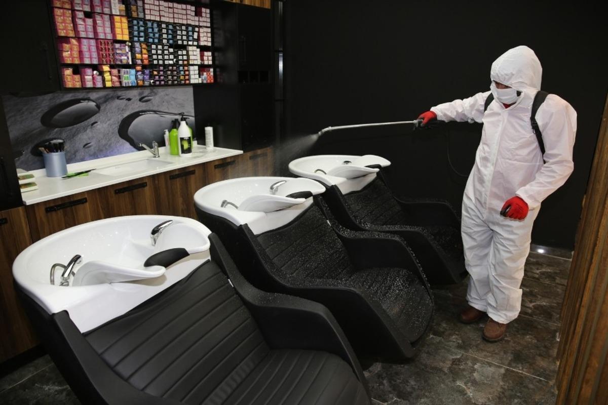 Karak&ouml;pr&uuml;&rsquo;de berberler dezenfekte ediliyor