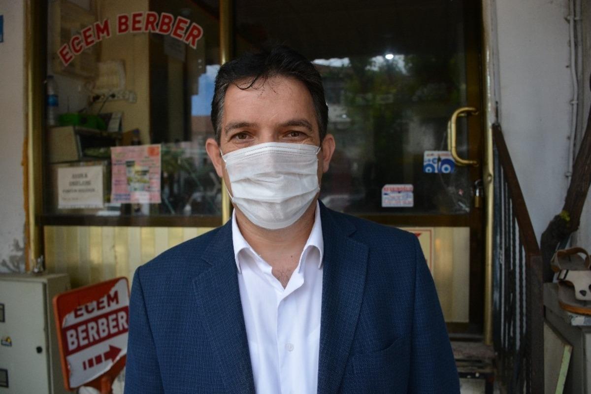 Seydikemer&rsquo;de a&ccedil;ılışa hazırlanan kuaf&ouml;r ve berberler dezenfekte edildi