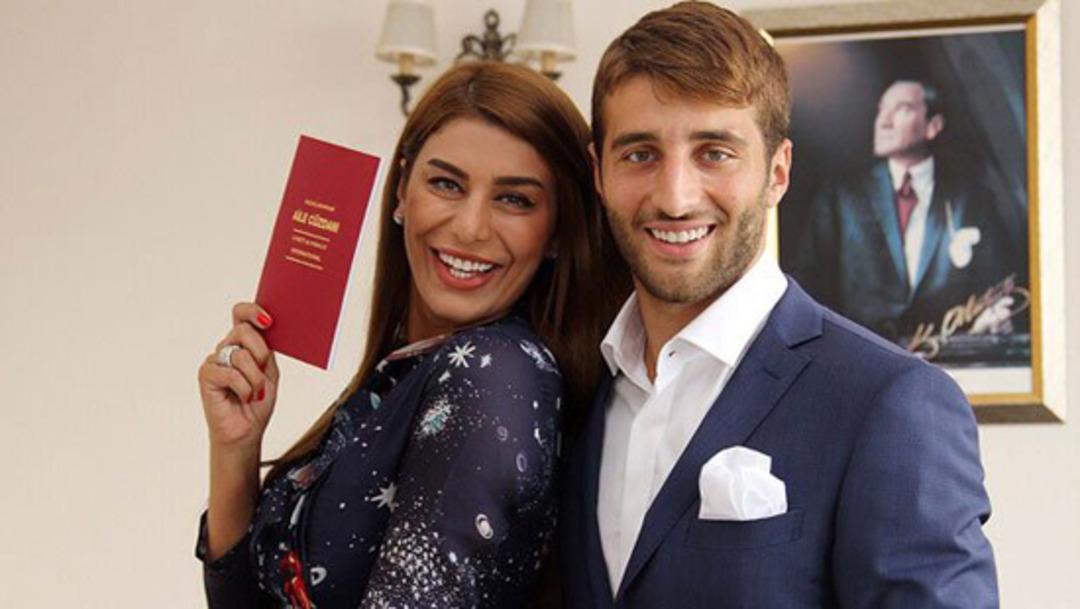 Ebru Şancı Alpaslan &Ouml;zt&uuml;rk'le evlendi