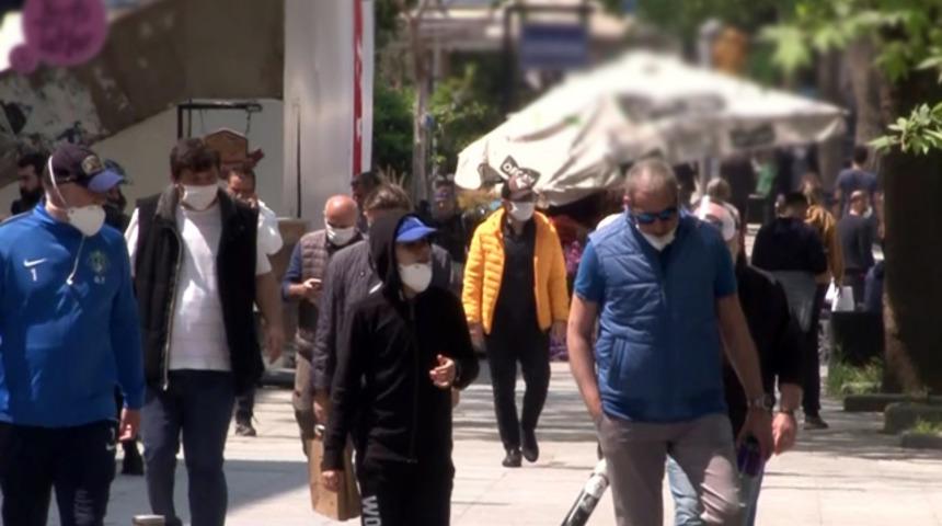 İstanbullular koronavir&uuml;se aldırmadı! Bağdat Caddesi yine doldu