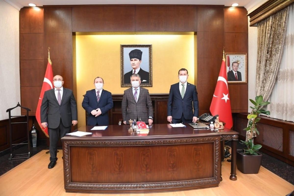 B&uuml;y&uuml;kşehir, Sakarya İlkokulu&rsquo;nu yeniliyor