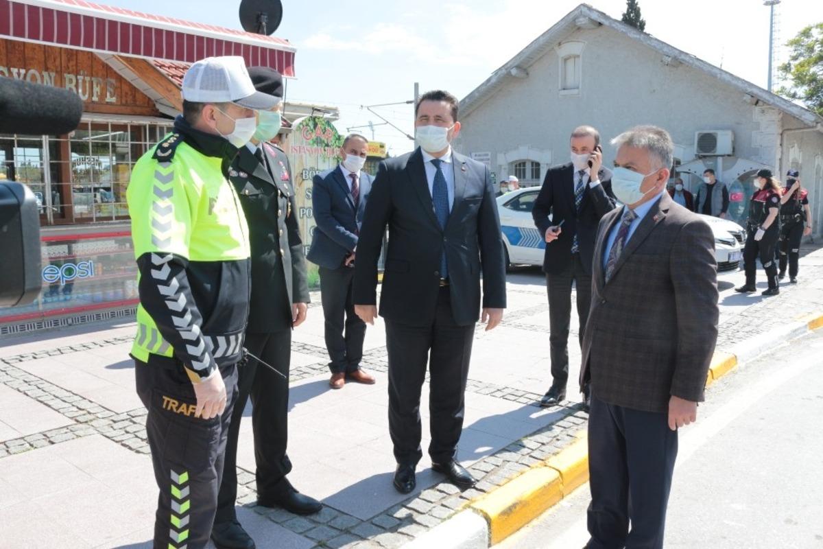Vali Yazıcı&rsquo;dan ara&ccedil; s&uuml;r&uuml;c&uuml;lerine maske