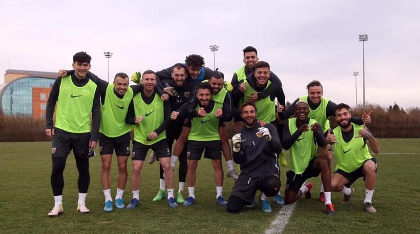 Kayserispor Covid-19 test sonucu &ccedil;ıktı