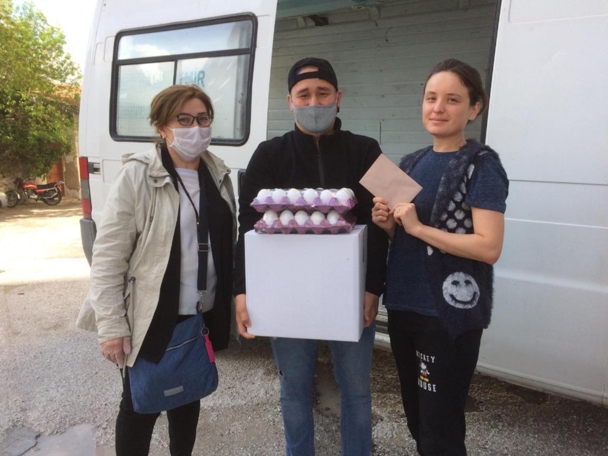 Niğde&rsquo;de akademisyenler 150 &ouml;ğrenciye yardımda bulundu