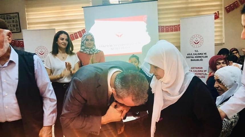 &Ccedil;elik&rsquo;ten Anneler G&uuml;n&uuml; mesajı