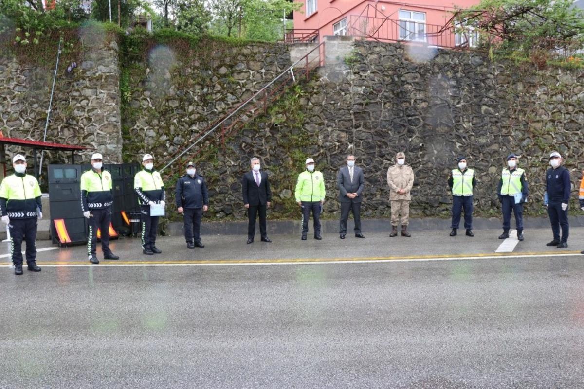 Başarılı trafik&ccedil;iler &ouml;d&uuml;llendirildi