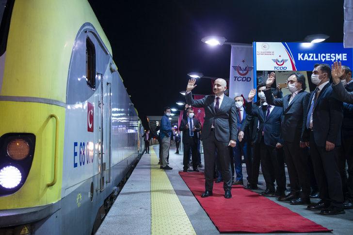 İlk yurt içi yük treni Marmaray'dan geçti G1