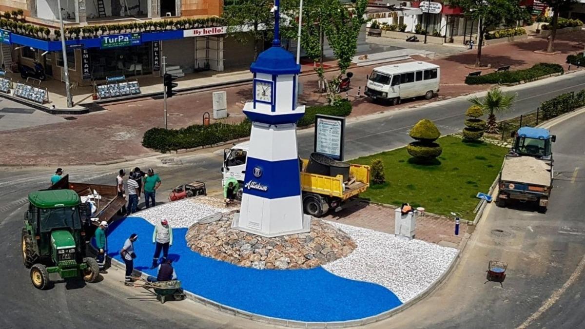 Altınkum Saat Kulesi&rsquo;nde peyzaj &ccedil;alışması yapıldı