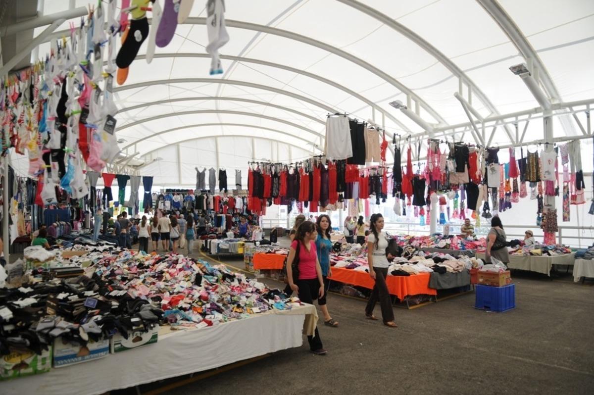 Nil&uuml;fer&rsquo;de giyim pazarları hafta i&ccedil;inde a&ccedil;ılacak