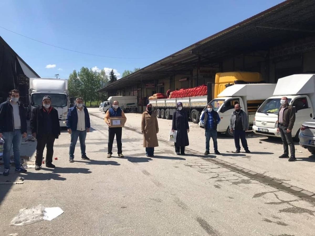 &Uuml;retilen maskeler vatandaşlara dağıtılıyor