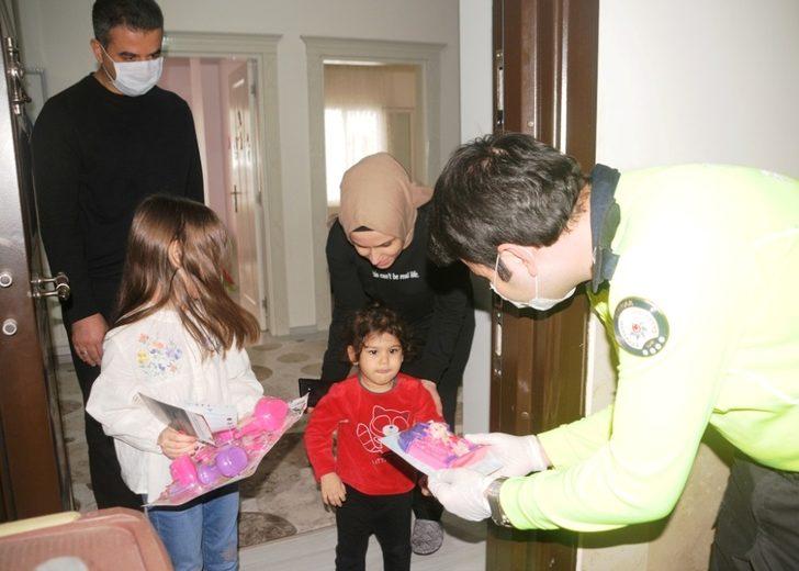 Cizre polisi Trafik Haftasını çocuklarla kutladı G3