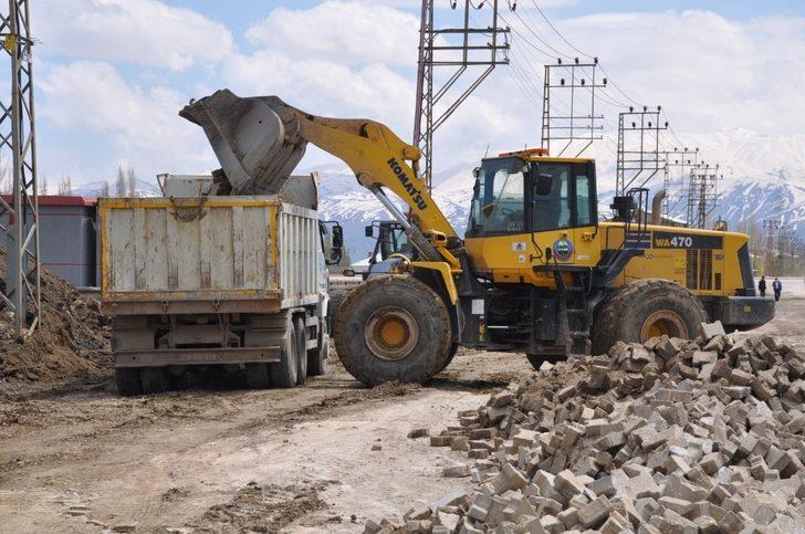 Yüksekova yol yapım çalışmalarına start verildi G2