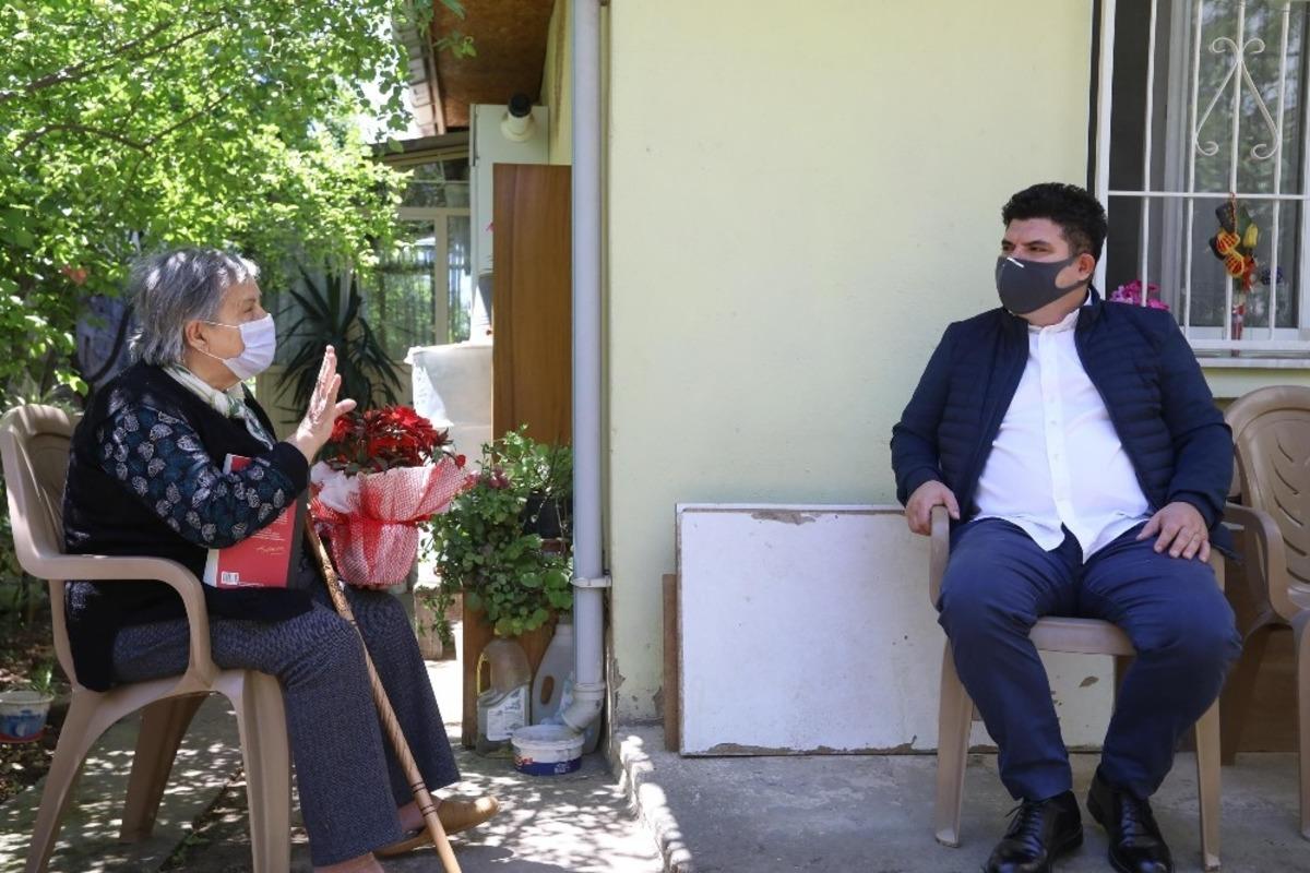 Başkan Erhan Kılı&ccedil;&rsquo;tan şehit annelerine s&uuml;rpriz Anneler G&uuml;n&uuml; ziyareti