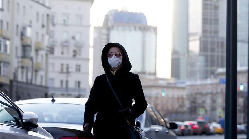 Rusya’da son 24 saatte 10 bin 817 koronavirüs vakası