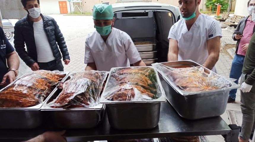 Sağlık &ccedil;alışanlarına anlamlı destek