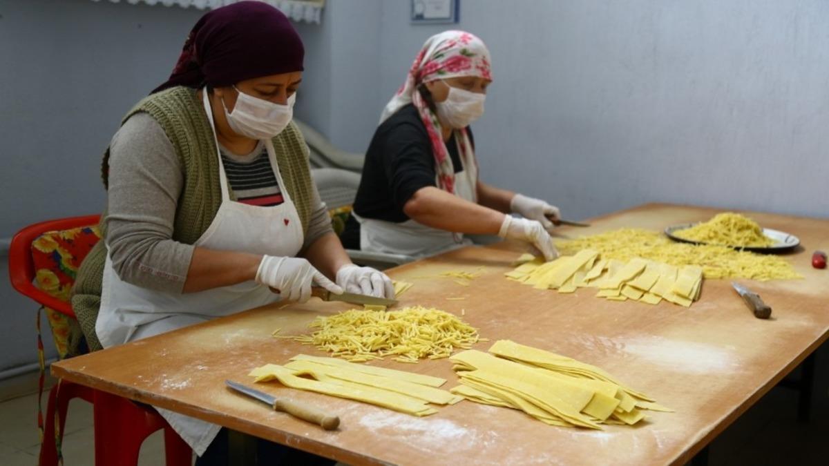 Kooperatifleşen kadınlar artık daha &ccedil;ok &uuml;retecek