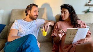 Erkan Kolçak Köstendil: Ev kadınlığı çok zormuş