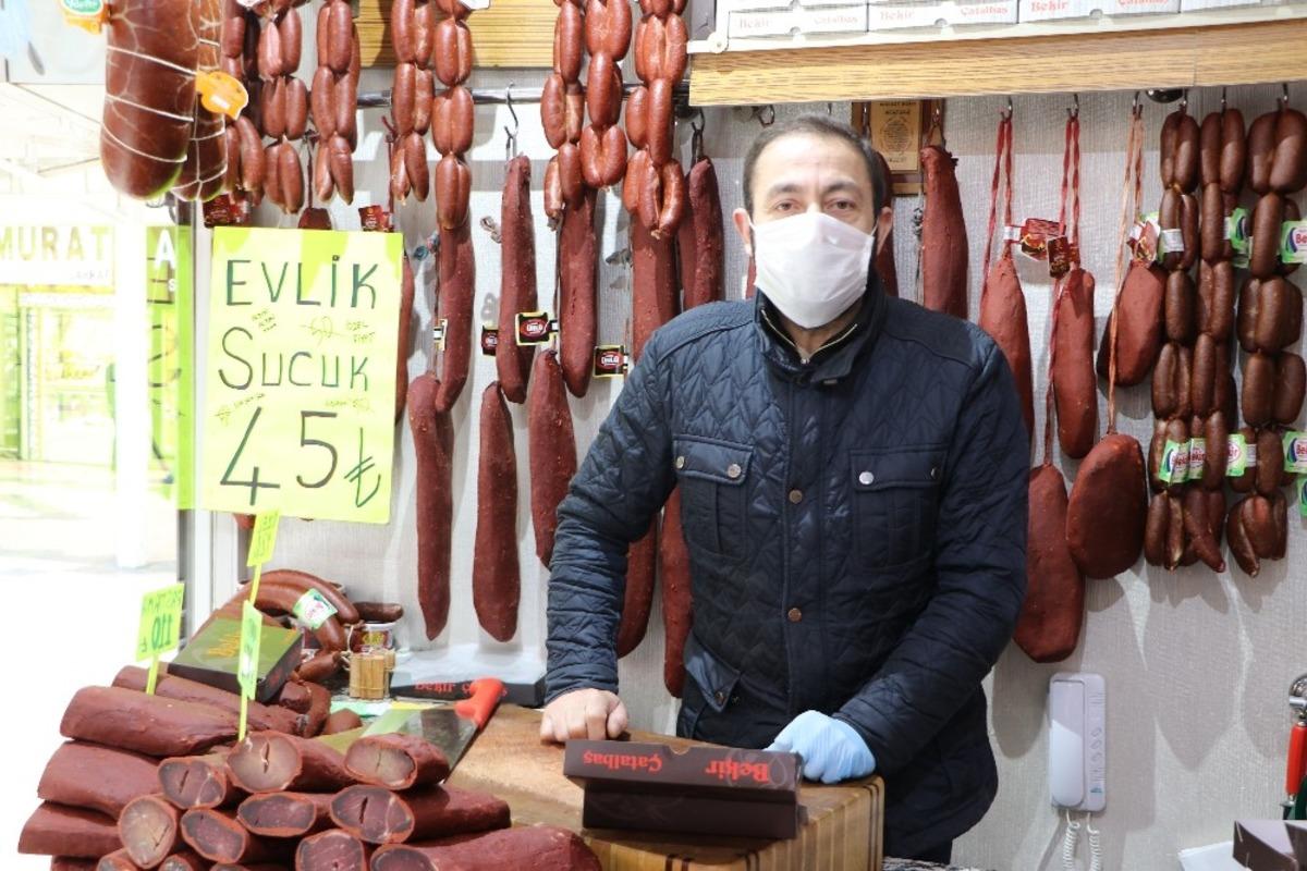 Ramazan&rsquo;da pastırma ve sucuk i&ccedil;ine talep arttı