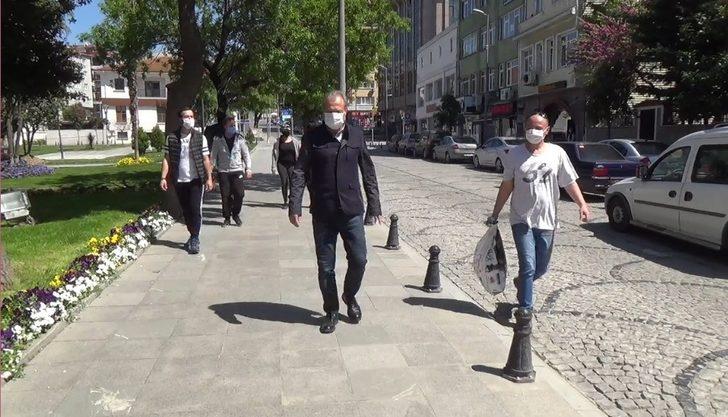 Sokak hayvanlarına ilk mama kaymakamdan G1