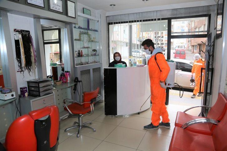Sivas’ta  berber, kuaför ve güzellik merkezleri dezenfekte ediliyor G2
