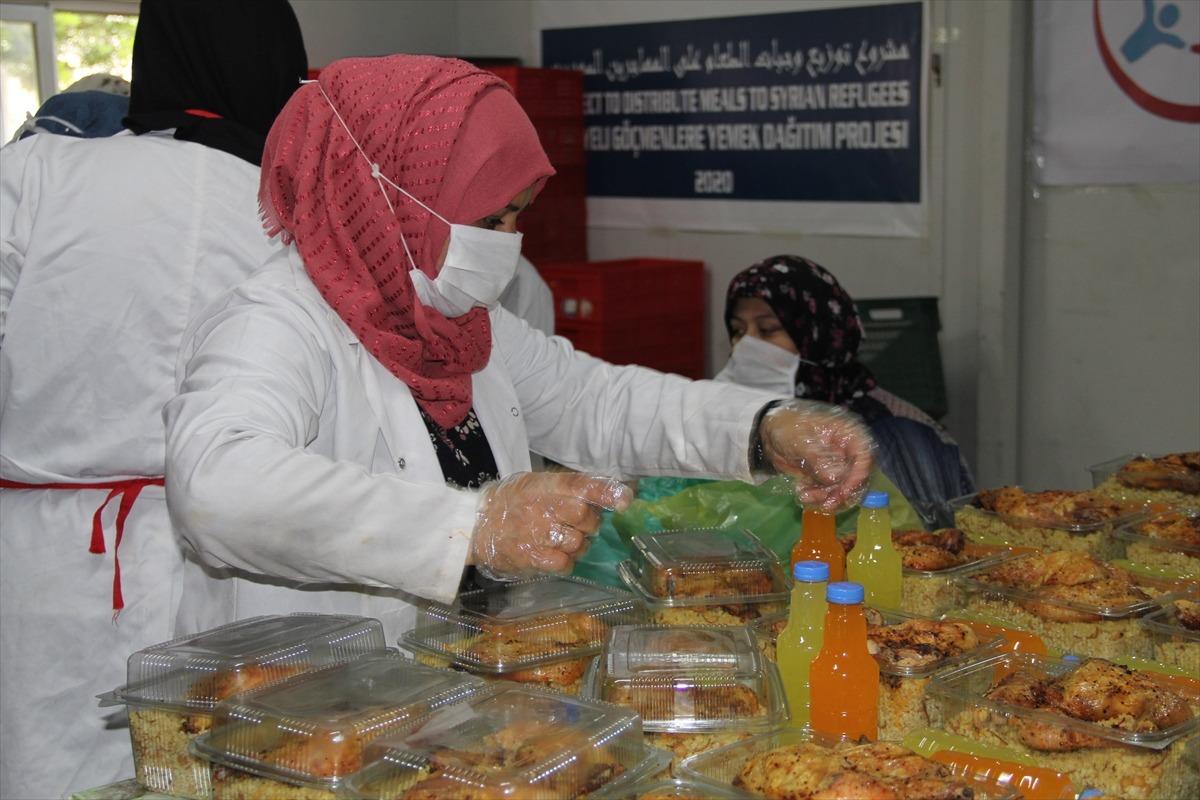 Hatay Yardımlaşma Derneğinden Suriyelilere ramazanda gıda yardımı