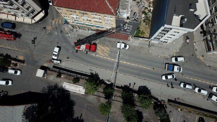 Kadıköy'deki kazadan acı haber! 2 itfaiye eri şehit oldu G3