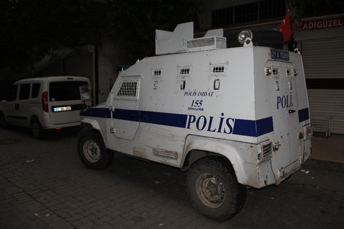 Diyarbakır'da kaynana dehşeti! Gelinini defalarca bı&ccedil;akladı