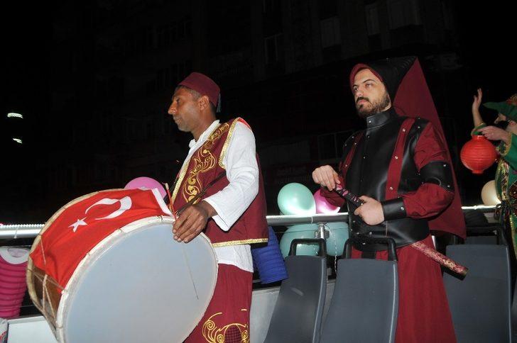 Türkiye'de sadece orada kutlanıyor! 600 yıllık geleneğe koronavirüs engel olamadı G2