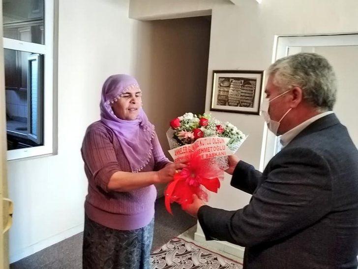 Başkan Karamehmetoğlu’ndan Anneler Gününde anlamlı ziyaret G2