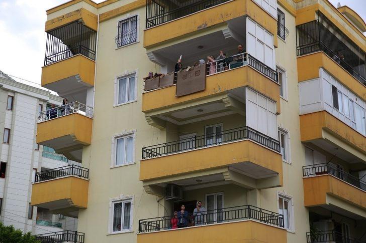 Sıra gecesi geleneği virüs dinlemedi G2