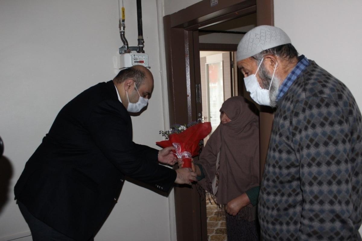 Başkan Orhan&rsquo;dan duygulandıran ziyaretler