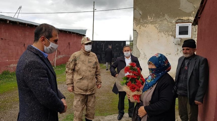 En &ouml;zel Anneler G&uuml;n&uuml;