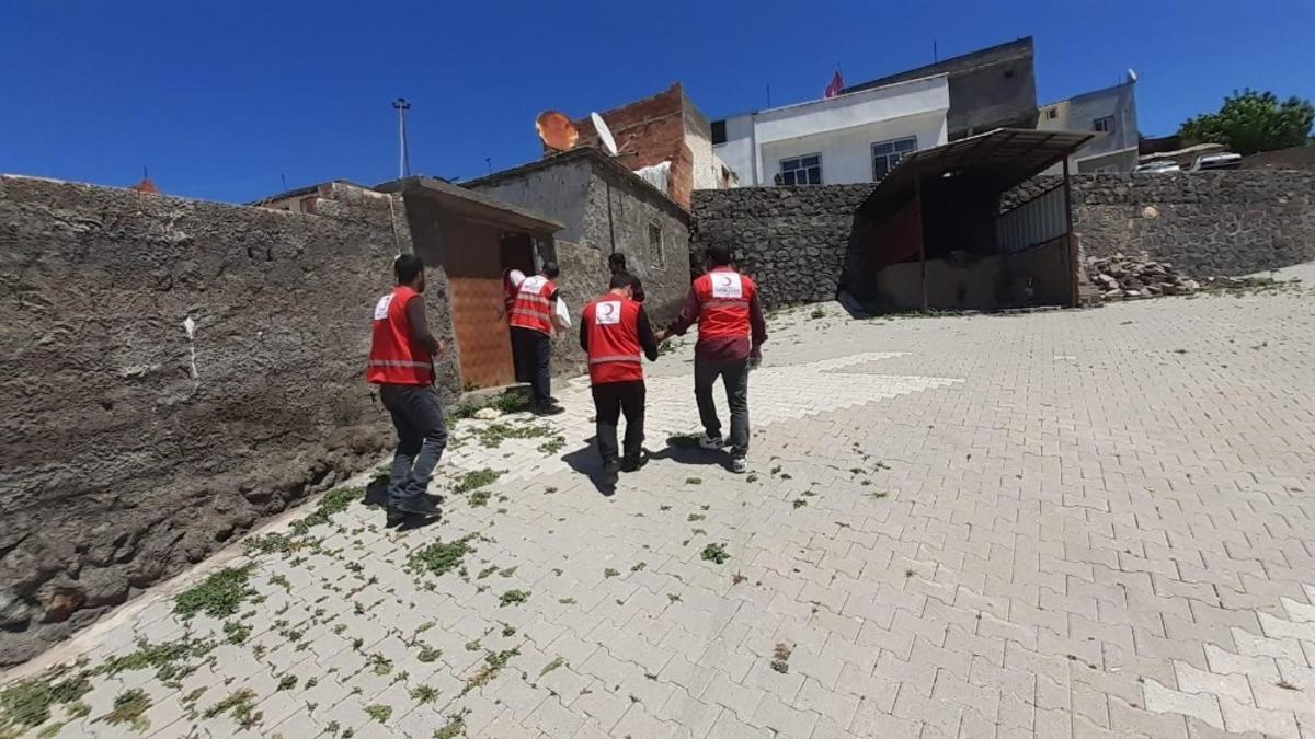 Kızılay&rsquo;dan &Ccedil;ınar&rsquo;da 160 aileye gıda yardımı