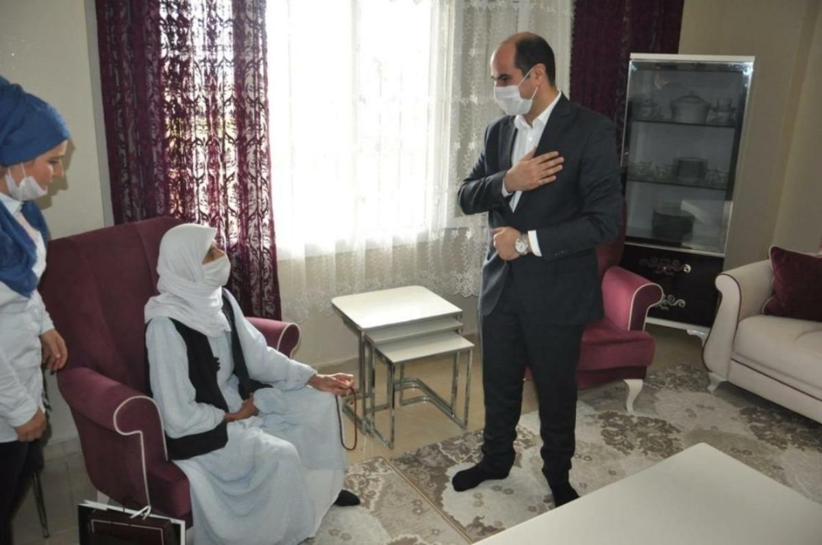 Silopi&rsquo;de şehit aileleri ile 100 yaşını aşan annelere ziyaret