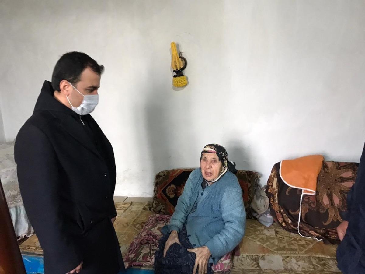 Kaymakam Koşal, şehit annesini ve 102 yaşındaki &Uuml;mm&uuml;han Azer&rsquo;i ziyaret etti