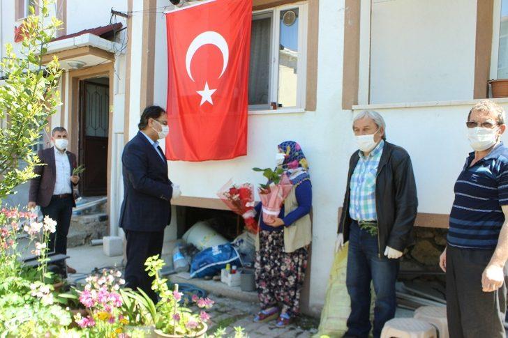 Anneler Gününde şehit annelerini yalnız bırakmadılar G3