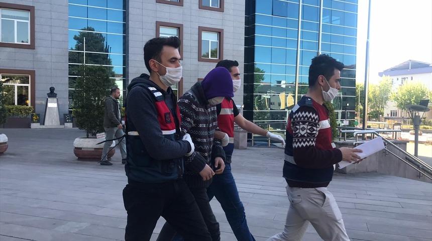 Bursa'da bağ evinde baltalı dehşet! Kanlar içinde bulundu