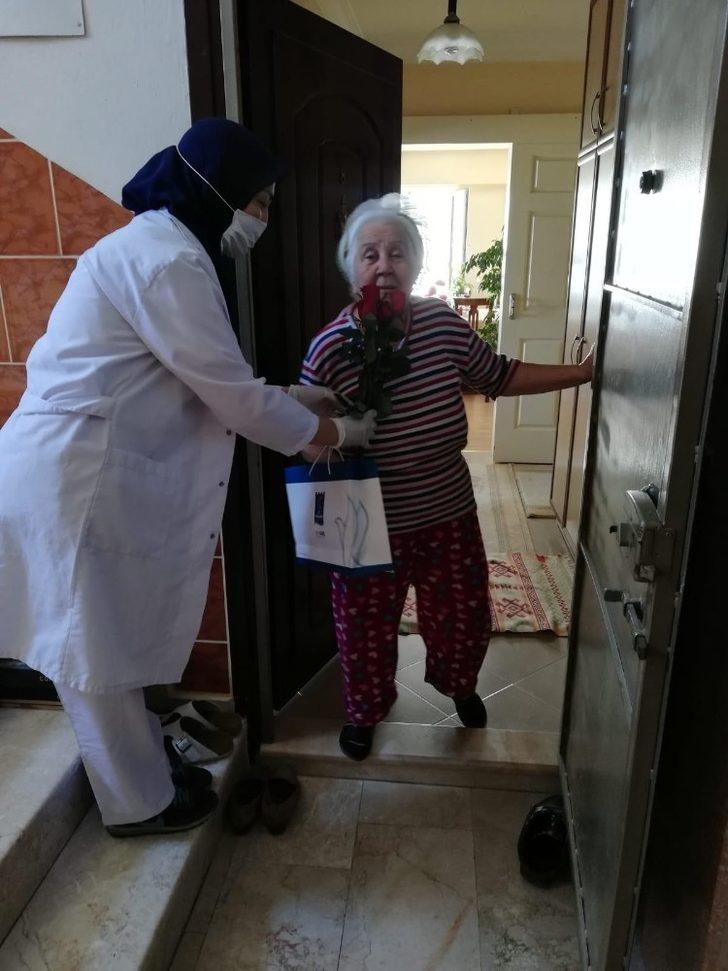 Kuşadası Belediyesi anneleri unutmadı G3