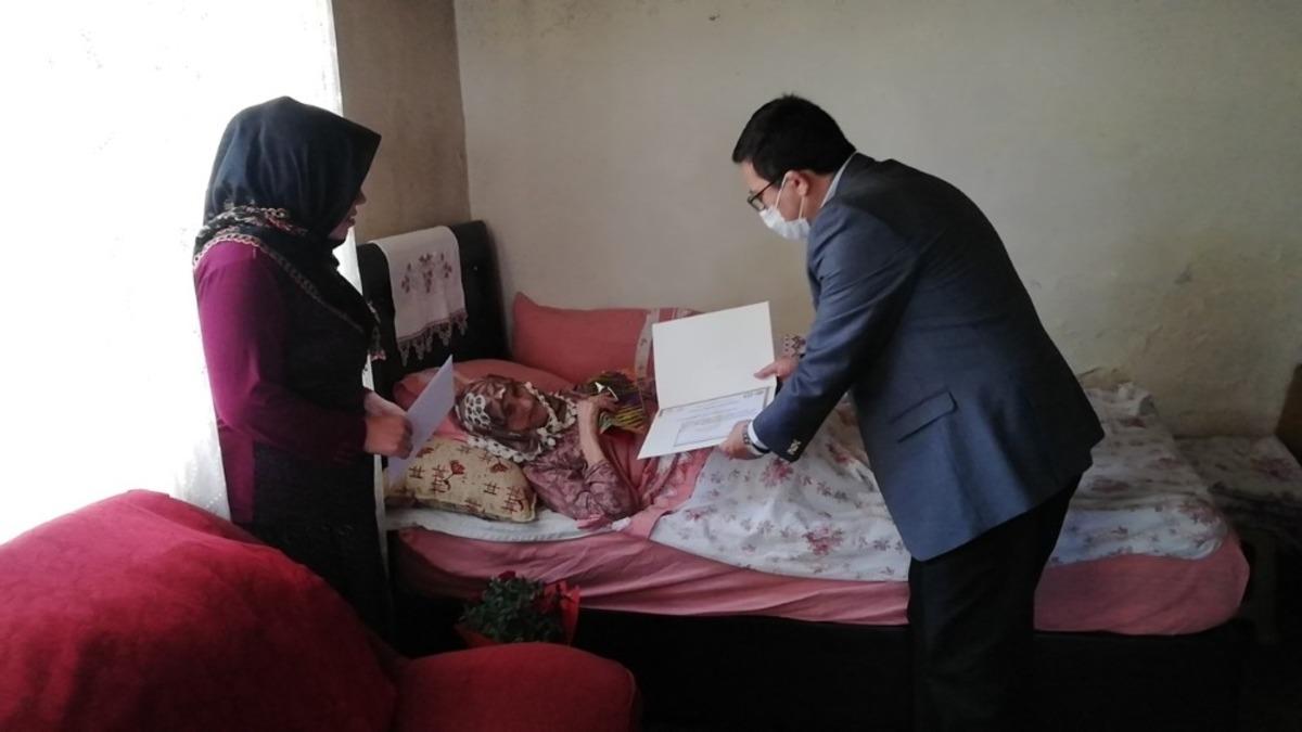 100 yaş &uuml;st&uuml; anneler unutulmadı