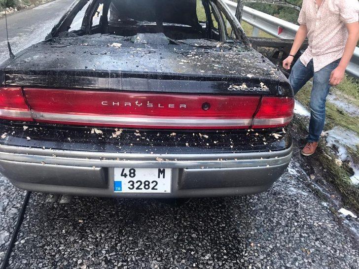 Marmaris’te yanan araç kullanılmaz hale geldi G2