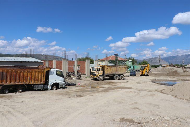 Oğlunu öldürdüğü tabancayla intihar etti G2