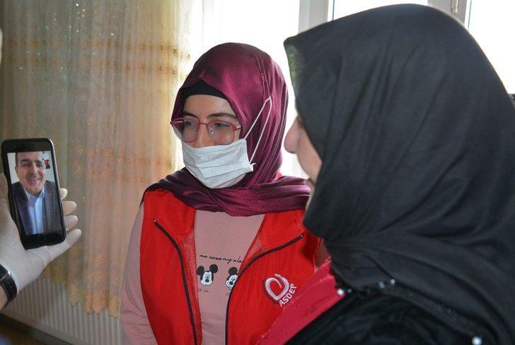 Valinin selamını alan şehit annesi gözyaşlarını tutamadı G1