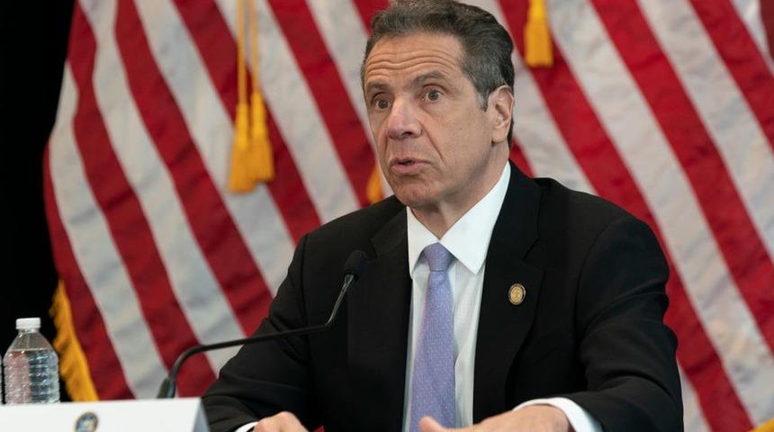 New York Valisi Cuomo'nun siyasi kariyeri bitiyor mu?