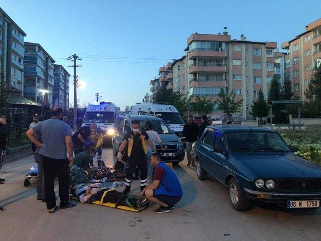 Beypazarı’nda otomobille motosiklet çarpıştı: 1’i ağır 2 yaralı